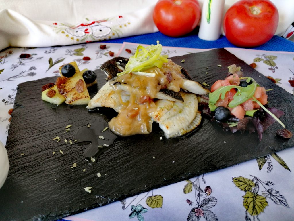 Rodaballo asado con salsa de cerveza